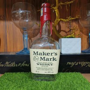 Vỏ chai Makers Mark trưng bày decor (rỗng)