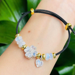 vòng tay nữ cỏ 4 lá