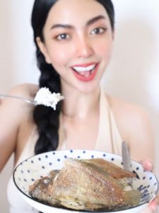 แม่กาญ เจ้าดัง ปลาสลิดไซต์เล็กทอดกรอบ แพ็คละ 8-13 ตัว 500 กรัม