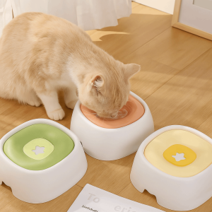 YAZHE ปรับได้ ชามลอยน้ำสำหรับสัตว์เลี้ยง 1500มล. ป้องกันการเปียกที่คาง ตู้น้ำสำหรับสัตว์เลี้ยง ชามสุนัข ป้องกันการรั่วไหล ชามน้ำลอยน้ำสำหรับสัตว์เลี้ยง สำหรับแมวและสุนัข