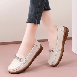 2025 Spring/Summer New WomenS Genuine Leather Casual Loafers With Metal Buckle Slip-On Soft Sole Plus Size Mom Shoes