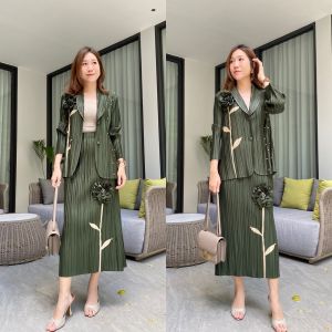 เนื้อผ้าอย่างดี อัดพลีทแน่นๆ  เนื้อนิ่ม ใส่สบาย 💕กระโปรงแม็ทช์ง่าย  เอาไปใส่กับเสื้อยืดหรือเสื้อกล้าม  สีพื้นๆ  ก็สวยดูแพงมว๊ากได้คร้าา  **  รุ่นนี้ AA Premium ด้วยการ อัดพลีทย้ำ 3 ครั้ง เพื่อความคงทน เลอค่า ที่สุดๆ