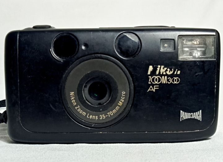 Kamera Legend Vintage Nikon Zoom 300 AF PANORAMA Point Shoot