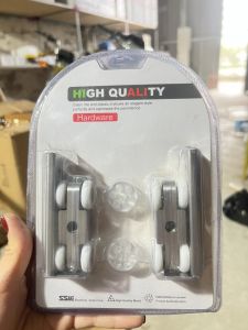 Bộ phụ kiện bánh xe cửa lùa ray treo chất liệu inox 304