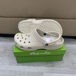 Giày sục crocs chuẩn xịn chống hôi chân nhựa tế bào êm mềm đúc liền khối siêu bền đi mưa lội nước đi biển Crocs band classic màu kem