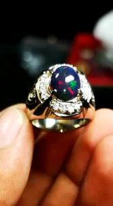 Batu Permata Black Opal Kembang Jarong High Quality