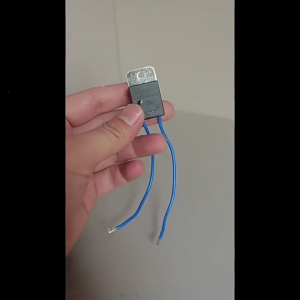 Nhựa tốc độ động cơ Bộ điều khiển 20A đầu ra dòng điện 230V đầu vào phổ Khả năng tương thích dòng điện cao Bộ điều khiển động cơ