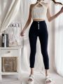 High Quality Women's Fashion Stretchable 5 Buttons Jeans High Waist Skinny Pants Stretchable 3Different Colors Available. 
