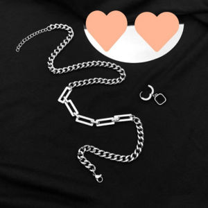 Follow Get New[Beautiful SS] ต่างหูทรงสี่เหลี่ยมสีดำแบบเรียบแบรนด์ฮิปฮอปสุดสร้างสรรค์สร้อยคอพร้อมจี้ดีไซน์สุดสร้างสรรค์ทำจากสเตนเลสสตีลสำหรับผู้ชาย