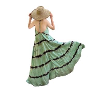 ชุดไปเที่ยว เซ็กซี่ สวยหรู ดูแพง เดรสผู้หญิงเซ็กซี่ เดรสยาว มัดย้อม เชือกผูกคอมัดได้ 3 แบบ