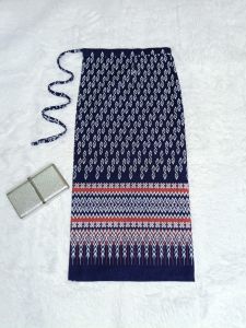 ผ้าถุง ผ้าถุงสำเร็จ ผ้าพิมพ์ลายไทย (ผูกเชือกเย็บสำเร็จ) ผ้าคราม พิมพ์ลายย้อมคราม เนื้อนุ่ม ลายสวย ใส่ง่ายได้เลยตามขนาดเอว จากนครพนม