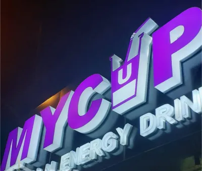 Huruf Neon Letter 3D Akrilik Tinggi 20cm
