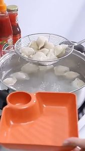 M.G. Dumpling Plate With Sauce Separator Creative Tableware Kitchen Dishes Square Tray Serving Plates 1Pc