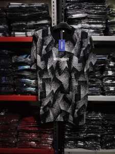 Distro Azlan Colection Model Kaos Polos Lengan Pendek Corak Fullprint Premium T-shirt Cowo Cewe