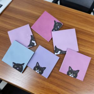 HENGI 450/300/250pcs Animal Pattern Animal Sticky Notes Cartoon Kitten Puppy Sticky Cat Dog Note Pad Memo Note Memo Pad Colorful Note Paper Student Stationery