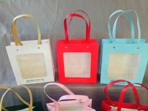 พร้อมส่งในไทย  กล่องของขวัญ กล่องลิ้นชัก ถุงกระดาษหูหิ้วแข็ง