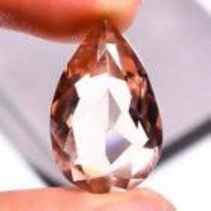 Natural Morganite : 18.7 Carat IF : 24X15X10