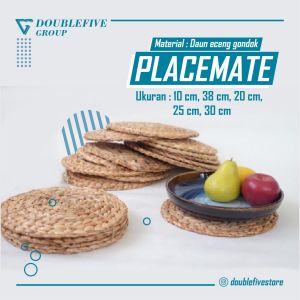 BEST SELLER PLACEMAT ANYAMAN ENCENG GONDOK DIAMETER 30 CM/ ALAS PIRING / PLACEMAT ENCENG GONDOK / TATAKAN PIRING / HIASAN MEJA / HIASAN DINDING / WALL DECOR ENCENG GONDOK / KERAJINAN YOGYAKARTA
