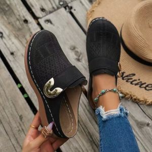 [FreeShipping] Plus Size Closed-Toe Flat Casual Mules for Women 2025 New Solid Color Wedge Heel Metal Buckle Beach Sandals
