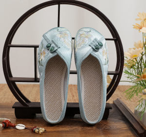 [Free Shipping] Yunmei Chinese-Style Slippers Satin Closed-Toe Flat-Bottom Ethnic Style Embroidered Shoes Embroidered Chinese-Style Slippers Soft-Soled WomenS Sandals