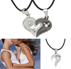 Vòng Cổ Mặt Trái Tim Titan (Một Đôi ) Không Bao Giờ Tách Rời Phong Cách Âu Mỹ VCHEARTCOUPLE015