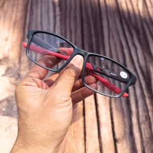 Kacamata Baca Sporty RBK Full Rim Hitam Pilihan Bentuk Rectangle