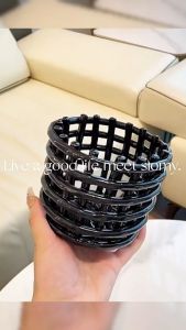 Creative Plastic Desktop Storage Box Stationery Cosmetic Sundries Organizer Basket Black/White 1Pc