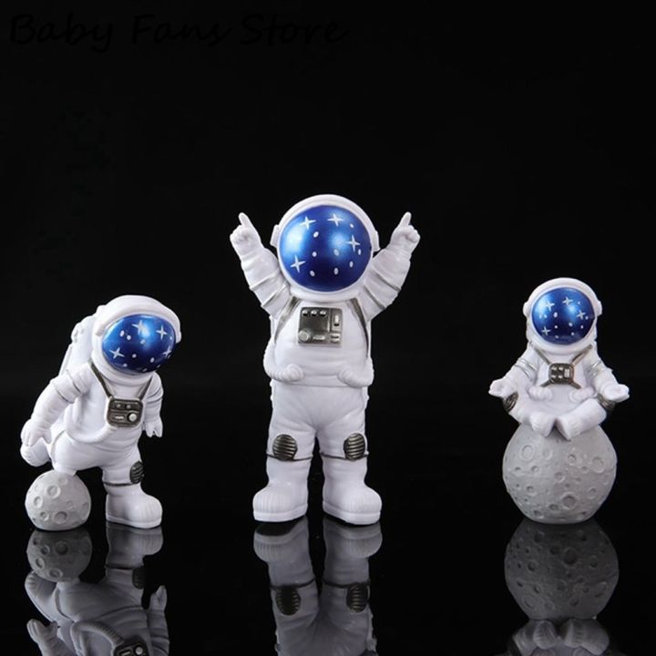 JOTNTP Modern Nordic Miniatures Moon Kids Gift Astronaut Figure ...