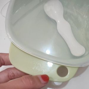 Tempat Makan Bayi: Mangkok & Sendok