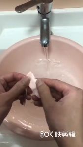 50/100PCS Mini Compressed Towel Portable Disposable Face Wash Cotton Candy Towels for Travel