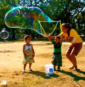 BIG BUBBLES Happy Bubbles Manila GIANT Bubble Kit