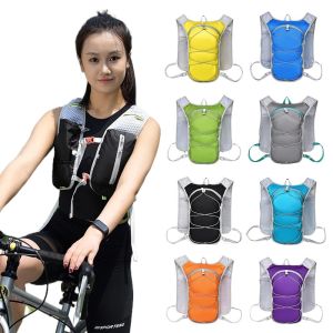 ZOOGGJZ ระบายอากาศได้ดี ชุดเก็บขวดน้ำสำหรับวิ่ง พร้อมที่วางโทรศัพท์ สะท้อนแสง กระเป๋าเป้สะพายหลังสำหรับวิ่งมาราธอน น้ำหนักเบา โพลีเอสเตอร์กันน้ำ ชุดวิ่ง สำหรับกิจกรรมกลางแจ้ง