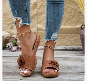 [Free Shipping] New Plus-Size WomenS Shoes For Spring And Summer: Floral Open-Toe Sandals