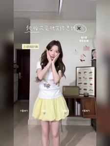 2025 Summer Womens Blue Flower Bud Skirt Pants New Style High Waist Thin