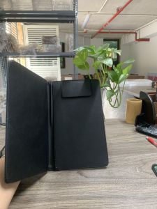 Bìa kẹp bill thanh toán bằng da-bìa da tính tiền có nam châm kích thươc 14x23cm