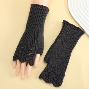 TEWUB Hollow Out Knitted Gloves Half Finger Vintage Fingerless Gloves All-Match Korean Style Winter Wool Gloves Girls