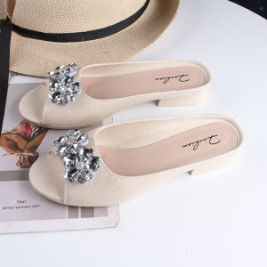 Free Shipping Charming Shark New Summer Casual Two-Flower Heart-Shaped Diamond Low-Heeled Slip-On Sandals Fashionable Solid-Color Outdoor Beach Sandals For Women