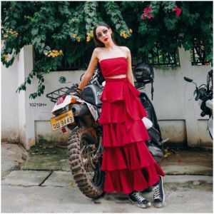 B10219 Set 2ชิ้น เสื้อเกาะอก+กระโปรงชั้น (ใบเตย) Set of 2 pieces: strapless top + layered skirt (pandanus)