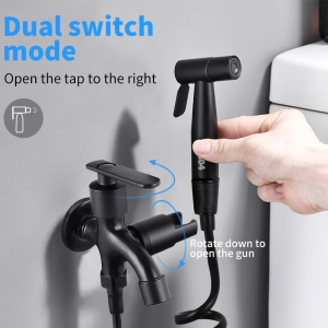 Kran Cabang SUS 304 dan Jet Shower Toilet Hitam Matte dengan Selang 1.5M Kran Air Double Kran