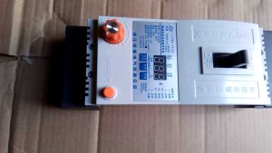 Aptomat có tích hợp bảo vệ mất pha và chỉnh dòng điện bằng điện trở 63A