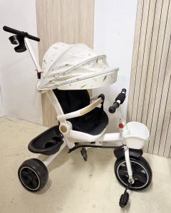 【SG STOCK】Childrens 4 IN 1 Tricycle 360 ° Rotating Seat ChildrenS Bicycle Can Lie Can Push Can Ride For 1-5 Years Old