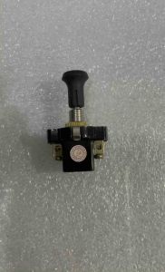SW-15C BRAND J&J ON-OFF PULL SWITCH FOR USE ON: UNIVERSAL VEHICLE AND TRUCK