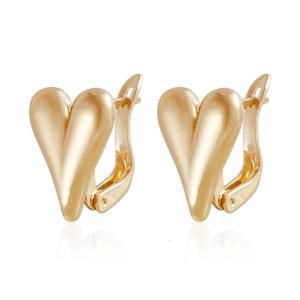 Charm Heart Ear Studs Unique Ear Heart Earrings Alloy Texture Modern Women Present for Women and Girls