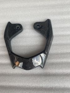 Cảng sau Raider Satria ốp Carbon Fiber