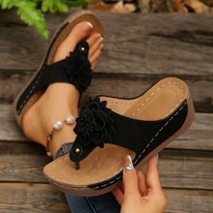 [Free Shipping] 2026 Summer New WomenS Thick-Soled Sandals Plus Size Round Toe Floral Decoration Sandals