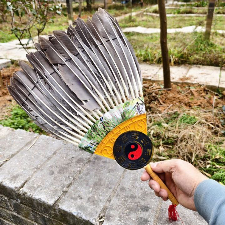 Quạt Khổng Minh , Gia Cát Lượng bằng lông vũ 46cm x 30cm hóa trang cosplay vui nhộn