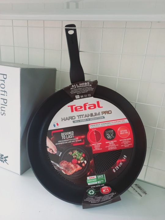 Chảo rán chống dính Tefal Hard Titanium Pro