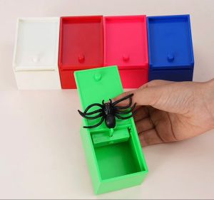 Mainan Prank Labah-Labah Kotak Toys Spider Surprise Box Joke Fun Scare Prank Gag Gifts Kids Adult Toys Tricky Toy Scared