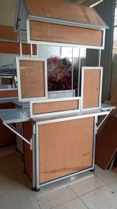 Meja Booth Portabel Atap: Solusi Praktis untuk Acara Anda