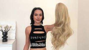 วิกผมยาวหยักสีทองผสมสำหรับผู้หญิง - 26 นิ้ว ( ประมาณ 66.0 ซม. ) วิกผมยาวหยิกกลาง ทนความร้อน ผมสังเคราะห์ ดูเป็นธรรมชาติ วิกผมไฟเบอร์เหมาะสำหรับใช้ในงานปาร์ตี้ประจำวัน